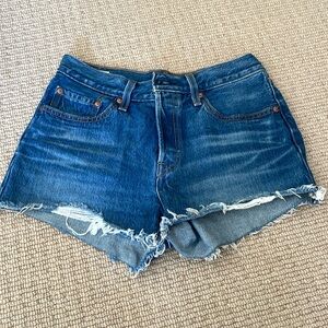 LEVIS DENIM SHORTS